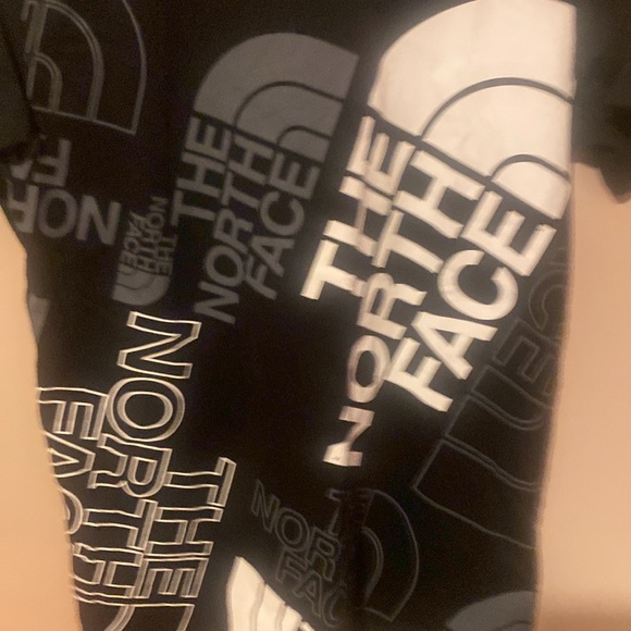 Brand New Men’s North Face Tee Shirt - Picture 2 of 5